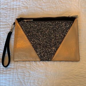 Express clutch bag